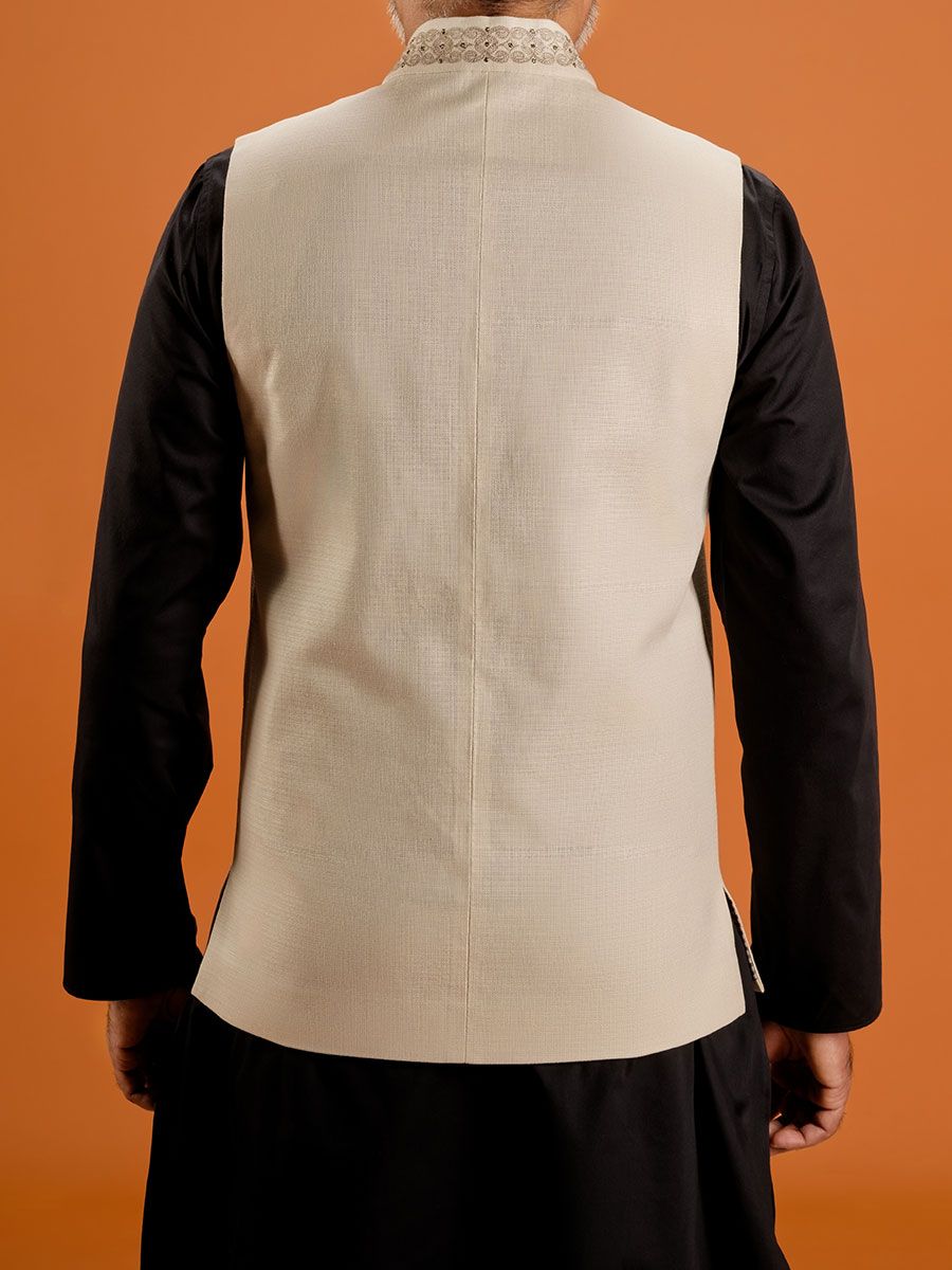Mandarin Colllar Vest with Embroidery