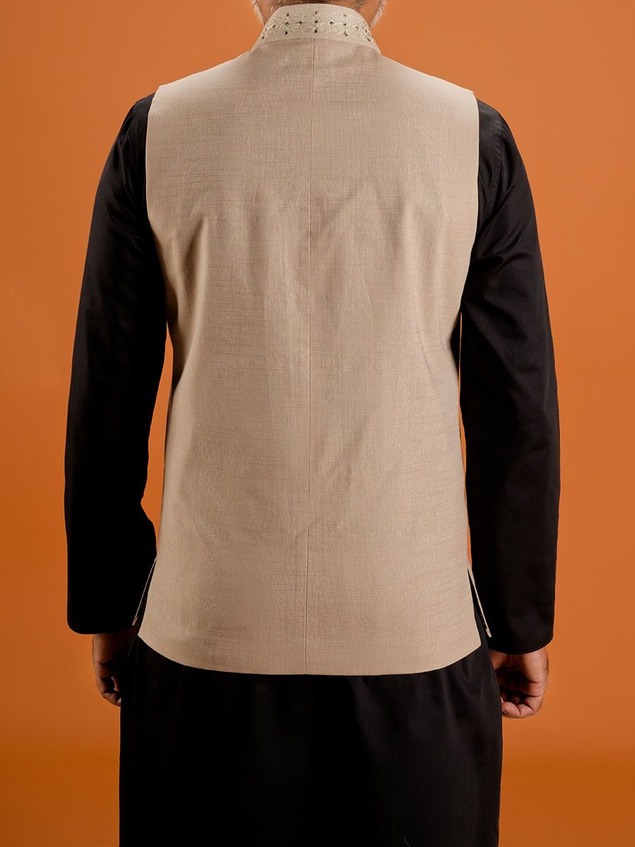 Mandarin Colllar Vest with Embroidery